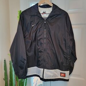 Vintage NIKE 90s Swoosh Logo Gummy Lable Zip Up Black White Windbreaker, Size XL
